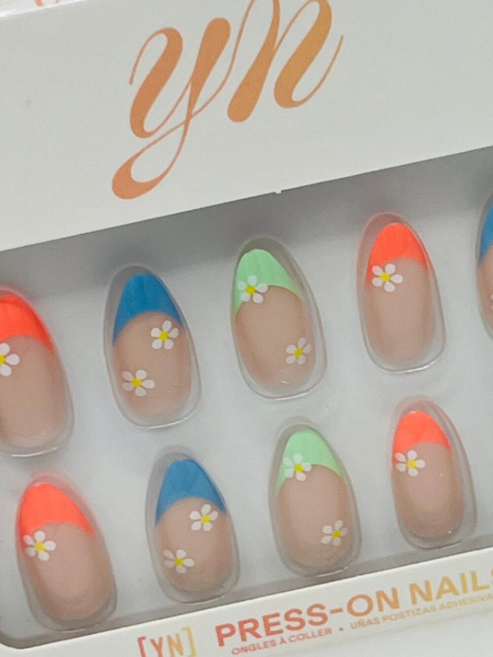 Young Nails Frenchie Flower Press-On Nail Kit | 32 Tips | Complete Set | New